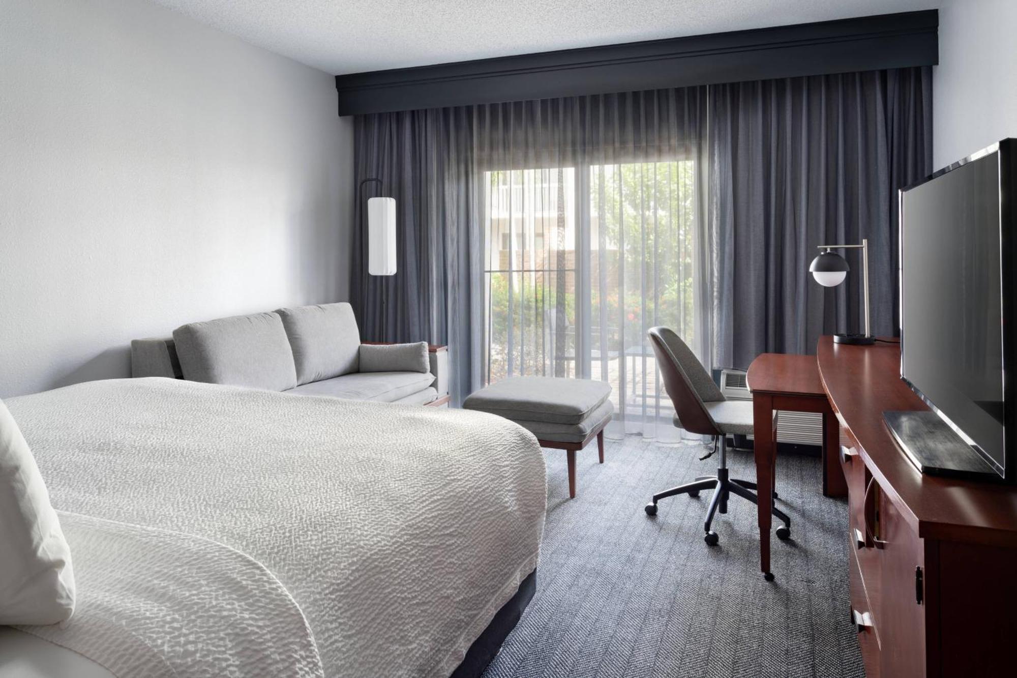 คอร์ตยาร์ด เวสต์ปาล์มบีช Hotel ภายนอก รูปภาพ